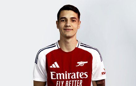 Kiwior Headshot