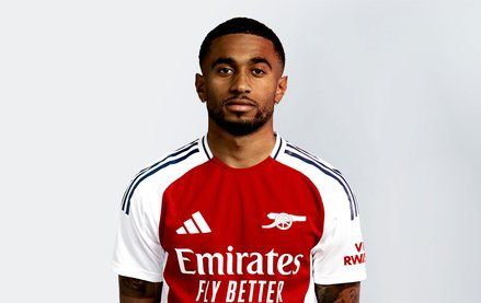 Reiss Nelson Headshot