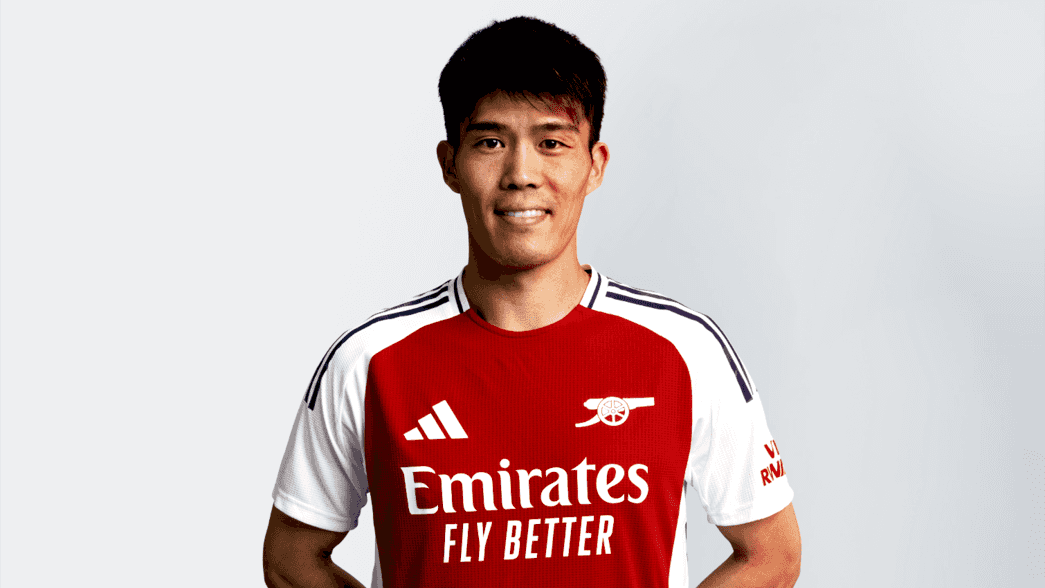 Takehiro Tomiyasu Headshot